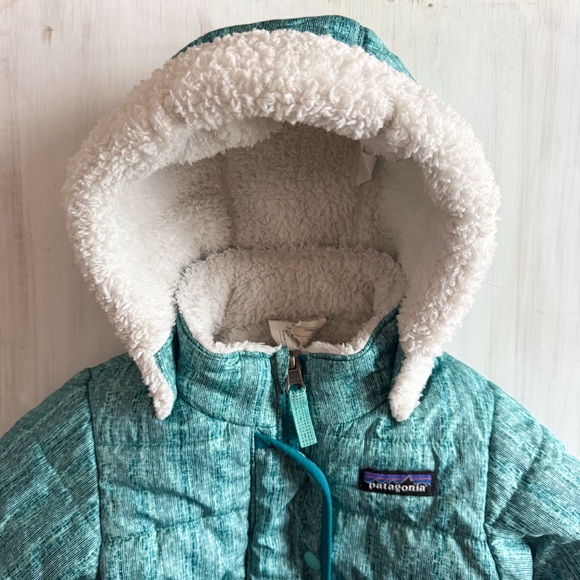 Patagonia Baby Reversible Dream Song Hooded Jacket (size 6-12 months) - Picture 3 of 10